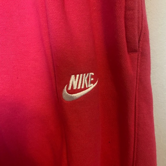 Nike Sportswear Men's Club Fleece Joggers Sweatpants Pink Punch - Picture 3 of 6